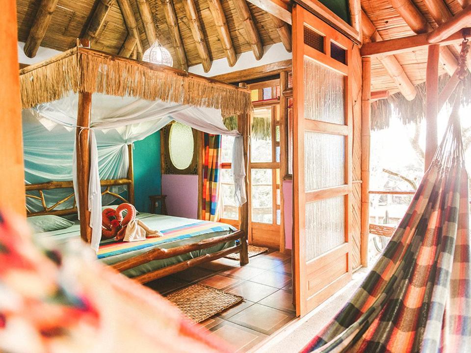 Balsa Surf Camp By Rotamundos Hotel Montanita Ngoại thất bức ảnh